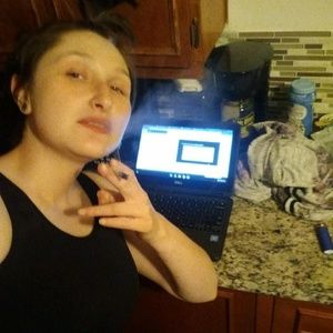 Meet your Posher, Angie